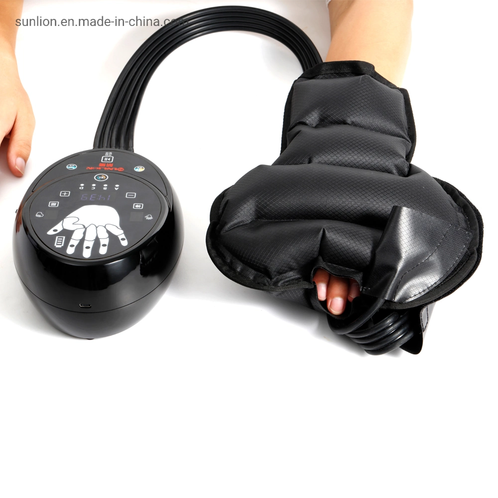 Guantes robóticos equipo de rehabilitación fisioterapéutica para la mano tras un accidente cerebrovascular