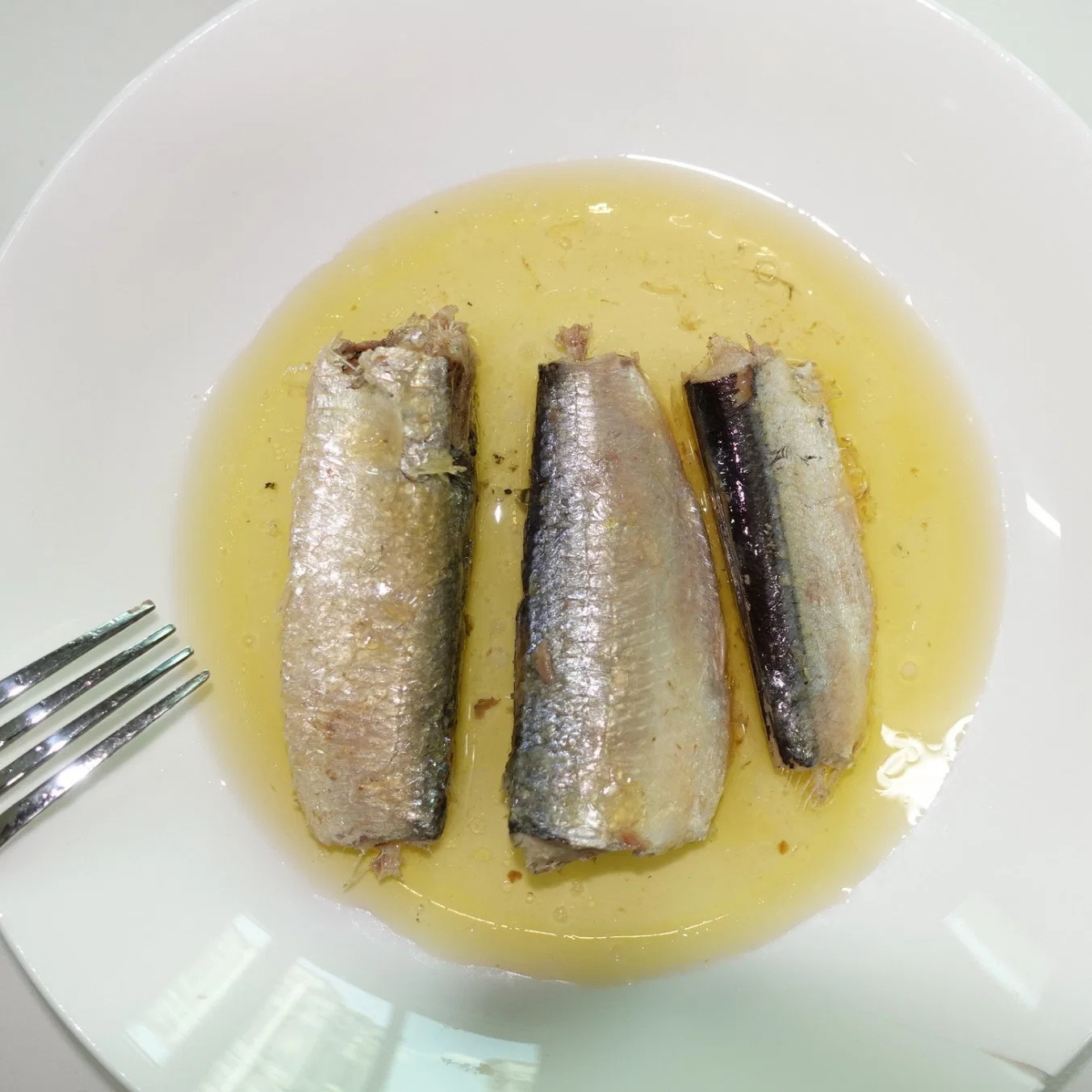 Sardinas enlatadas en aceite de girasol