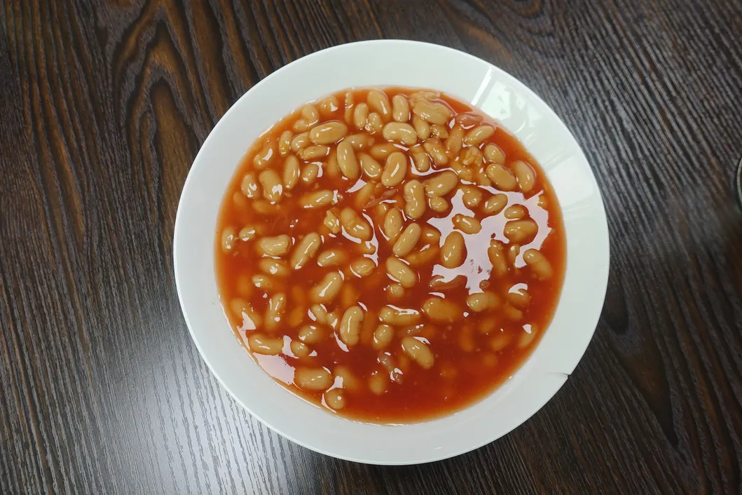 Frijoles en salsa