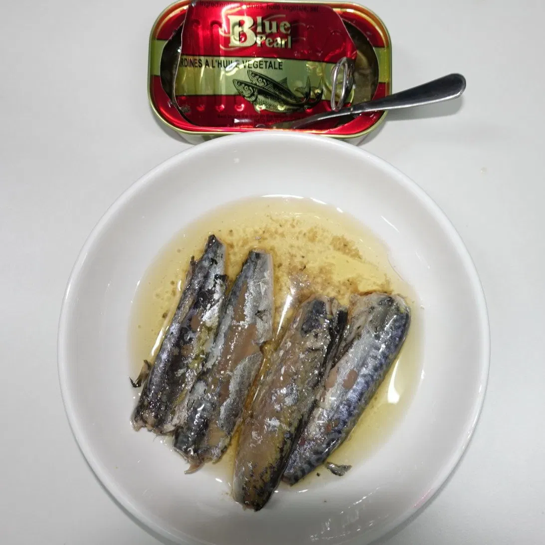 Sardinas enlatadas en aceite de girasol