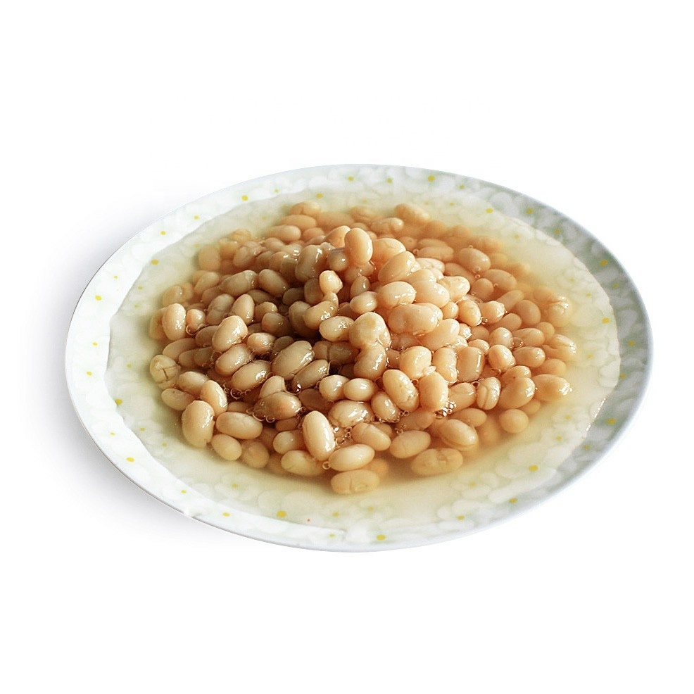 Frijoles blancos enlatados al horno en salmuera