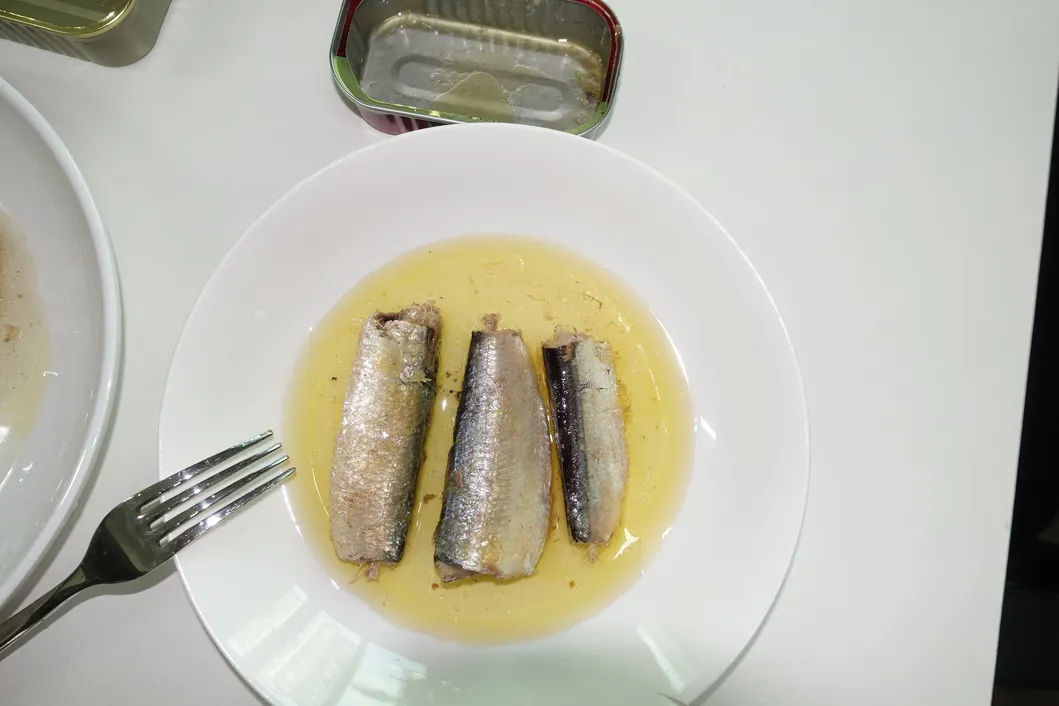 Sardinas enlatadas en aceite de girasol
