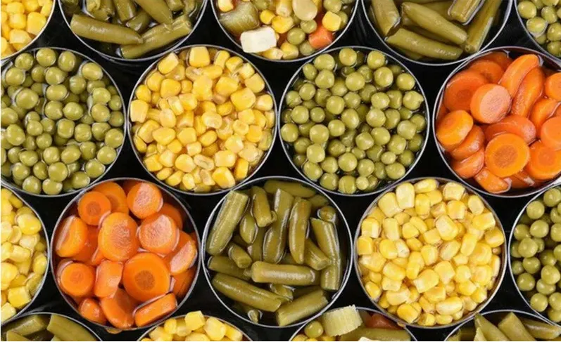 Mezcla de verduras enlatadas
