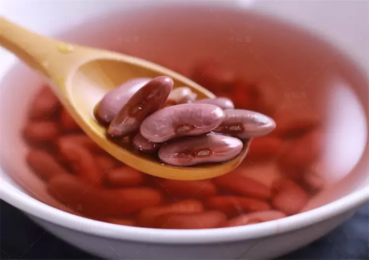 Imagen de cola de milano - frijoles enlatados