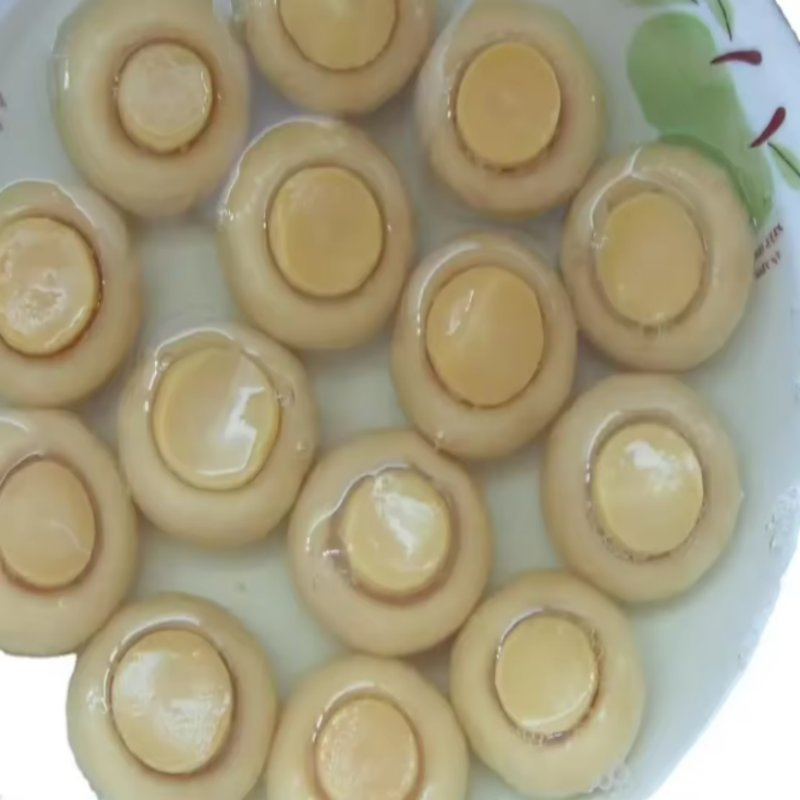 OEM/ODM Disponible 400g Champiñones Enteros en Lata en Rodajas de China Conservados en Solución Salina Exportados a Nivel Mundial