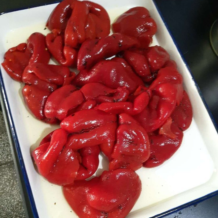Pimiento morrón rojo y verde enlatado entero y en rodajas