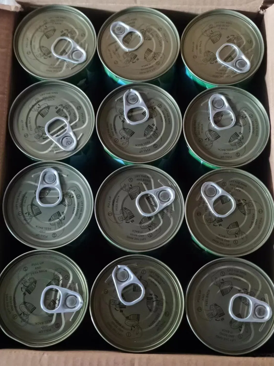 Carga de contenedor de garbanzos en conserva