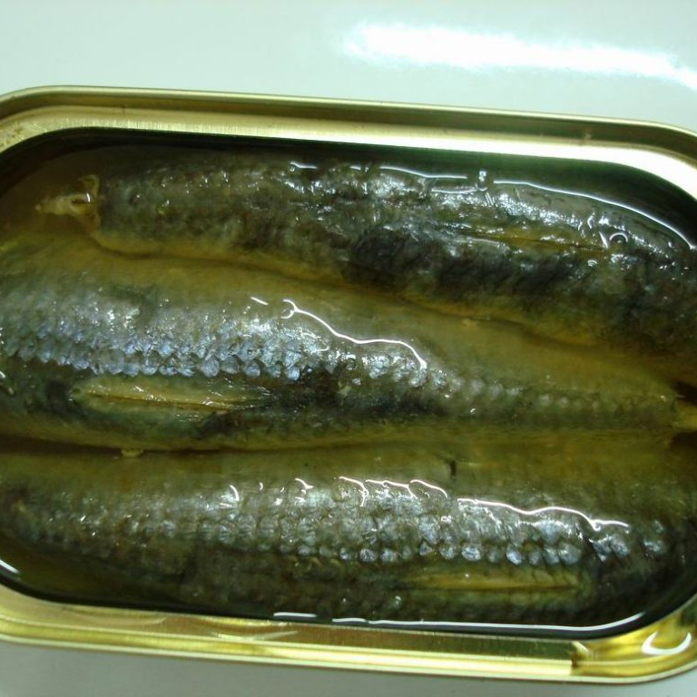 Sardinas enlatadas en aceite de girasol