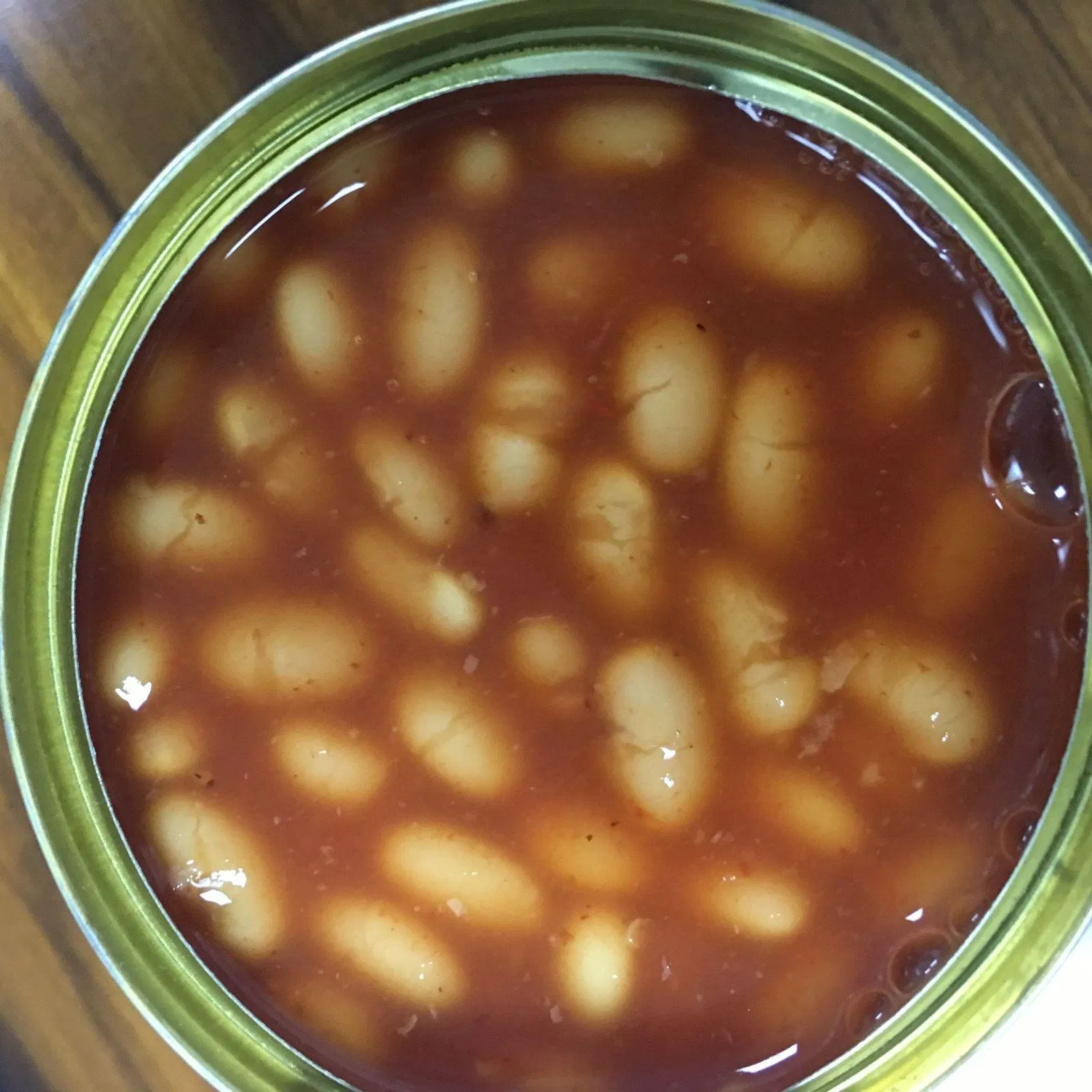 Alubias al horno en salsa de tomate de alta calidad y deliciosas