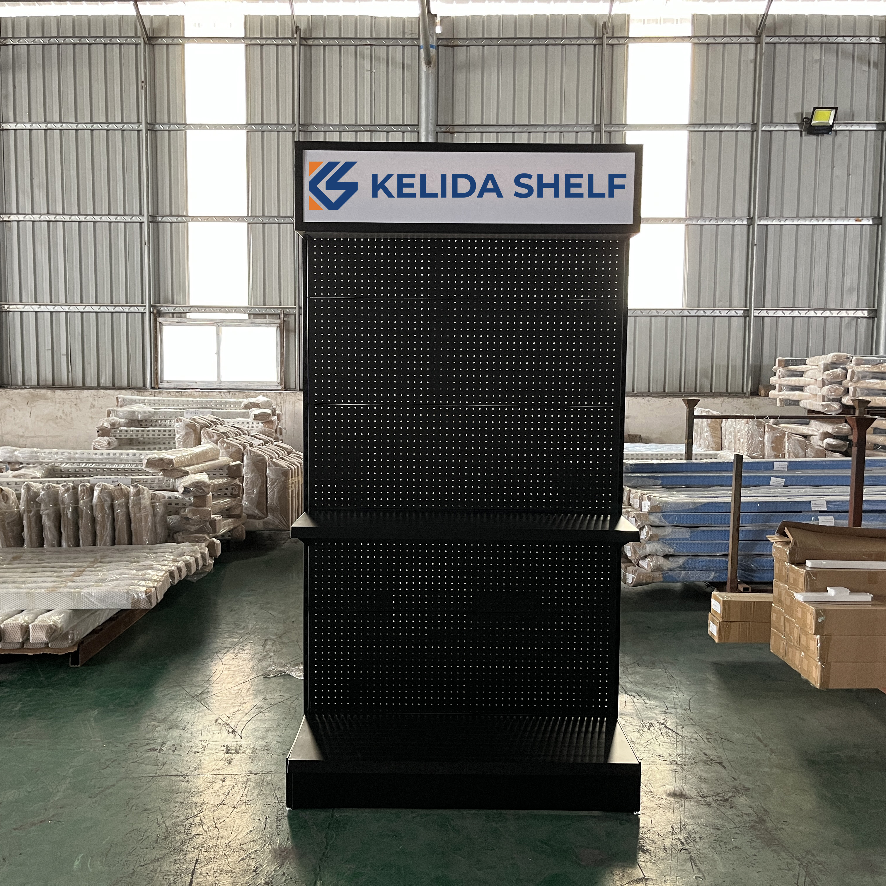 Professional Gym Gear Display Rack Floor Standing Metal Pegboard Shelf for Fitness Equipment Accessories Display