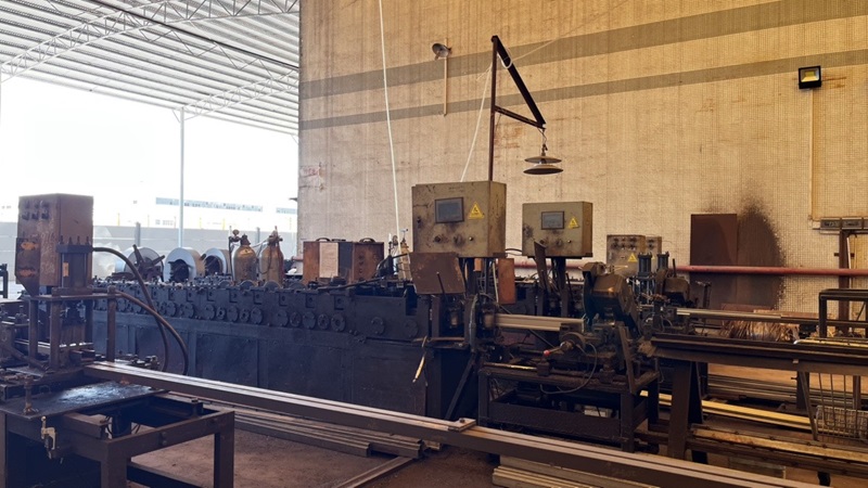 Cutting Machine