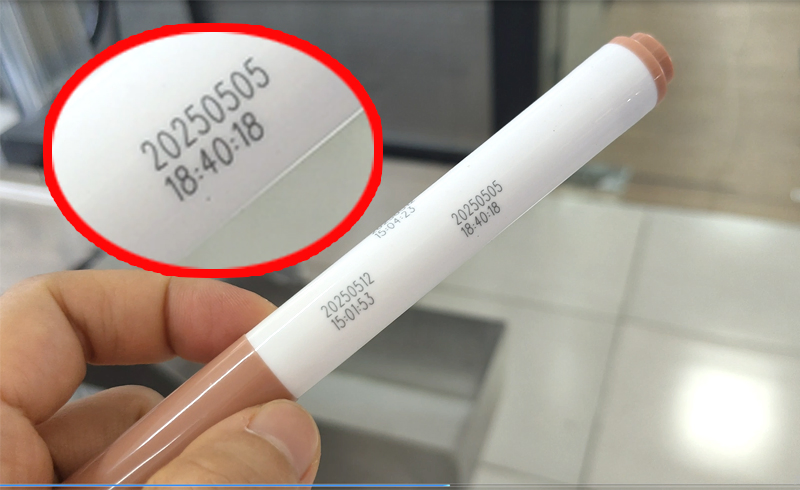 Automatic Vibratory Bowl Feeding &amp; UV Laser Marking System for Eyebrow Pencil Traceability