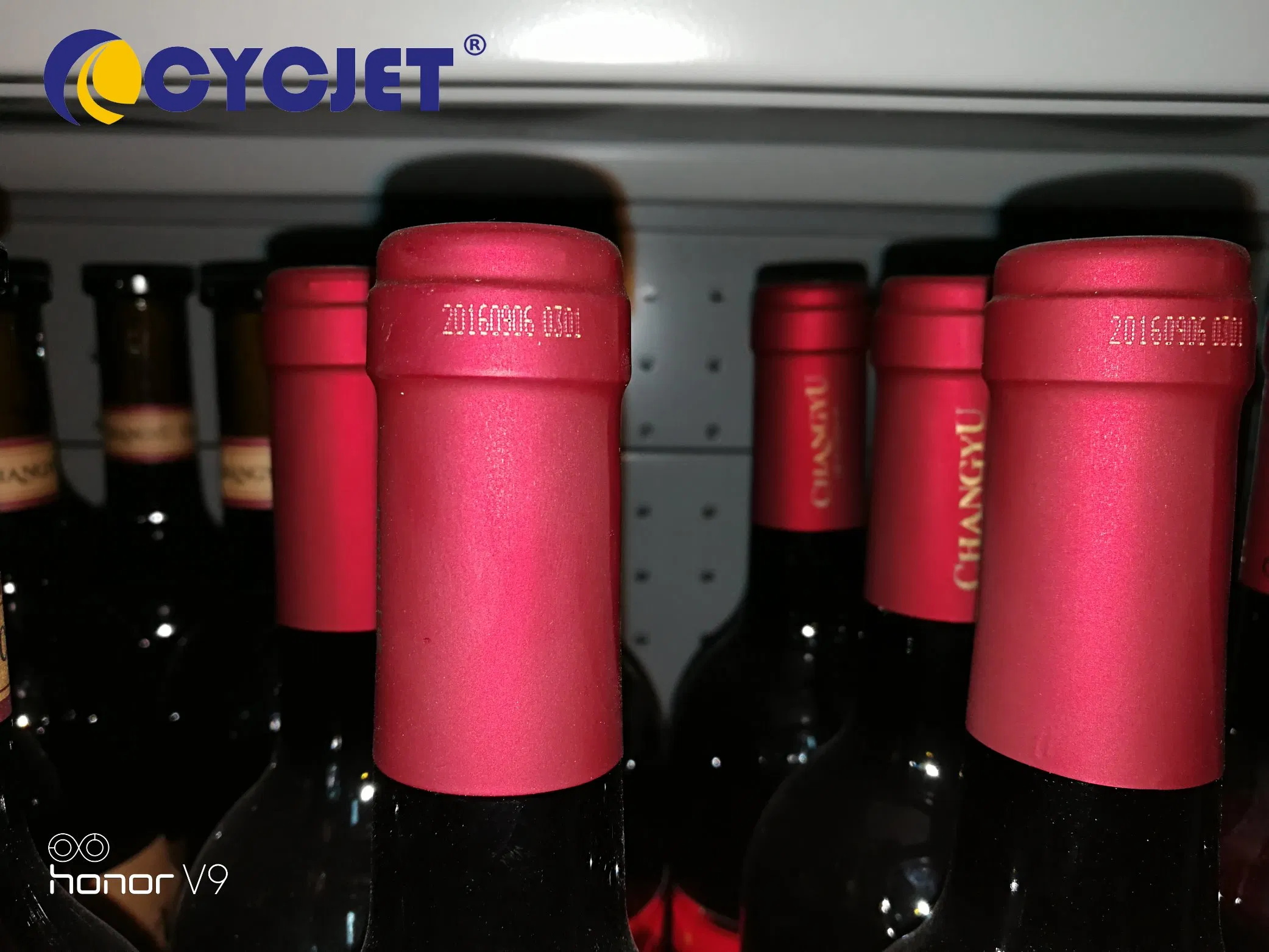 Cycjet Smart LC30f Date Coding CO2 Online Laser Marking Machine on Glass Bottle