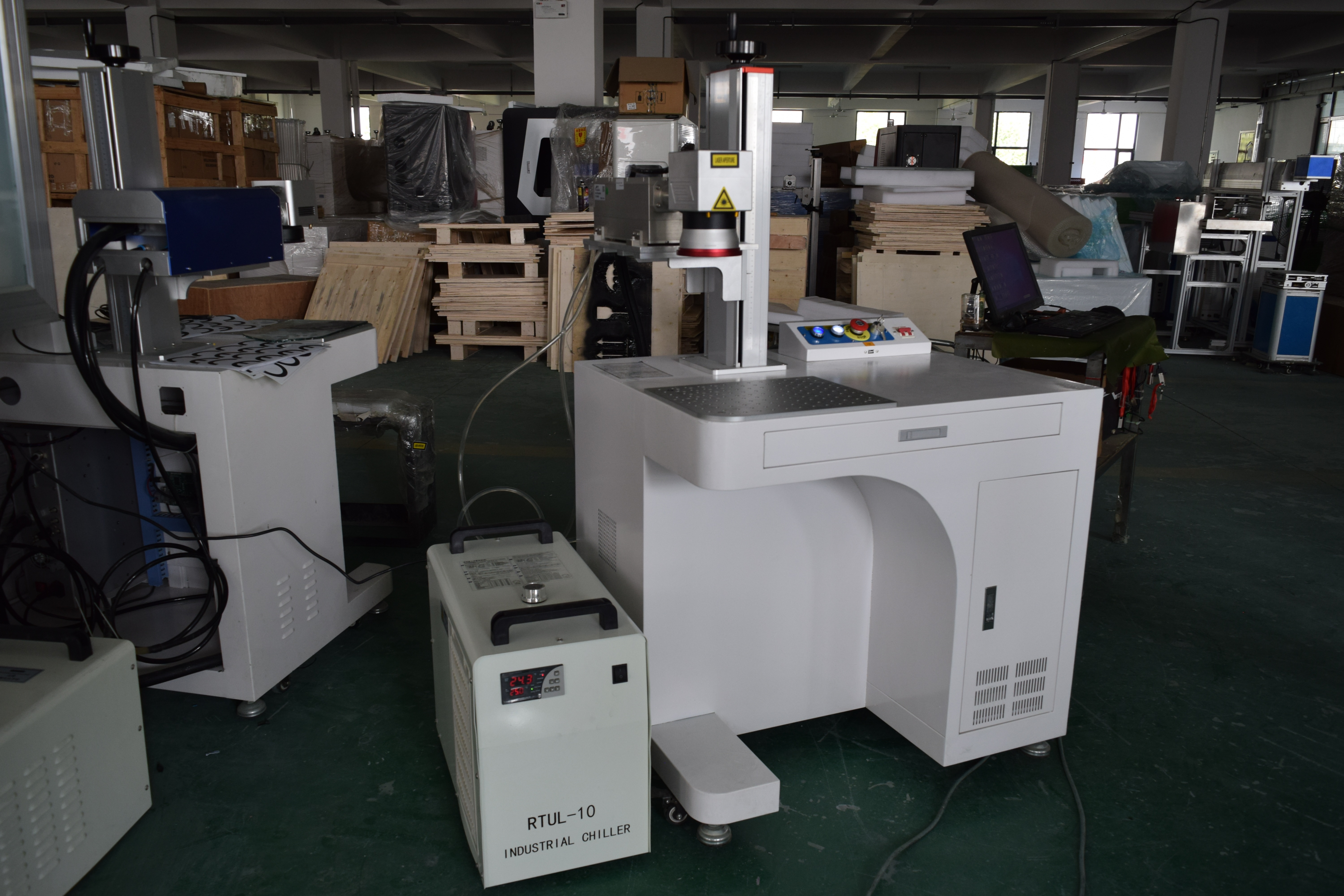 Desktop Split-type UV Laser Marking Machine for Engraving Logos on Metal Crystal Stone Acrylic and Glass 6W 10W