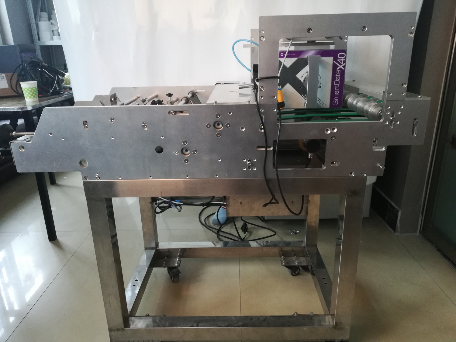 Friction Feeder With Laser Marking Machine