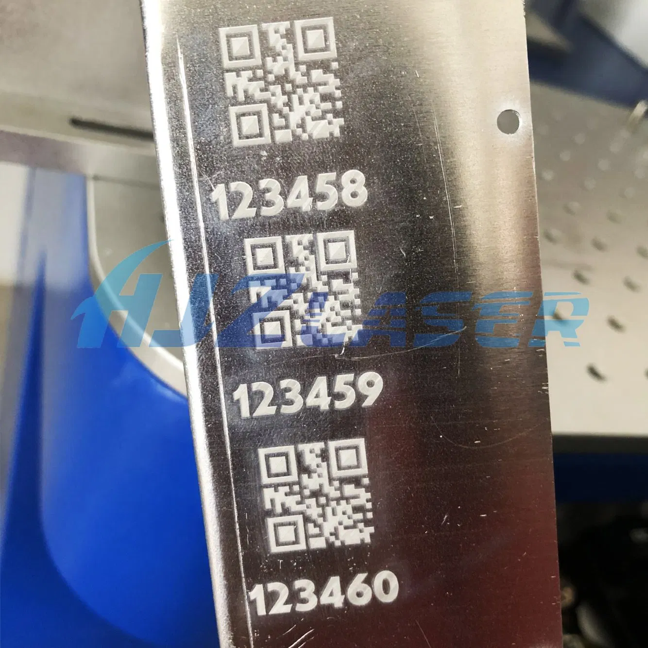 Online Fly Laser Wire Cable Marking Machine for Printing Number Coding Date Numbering Engraving Logo