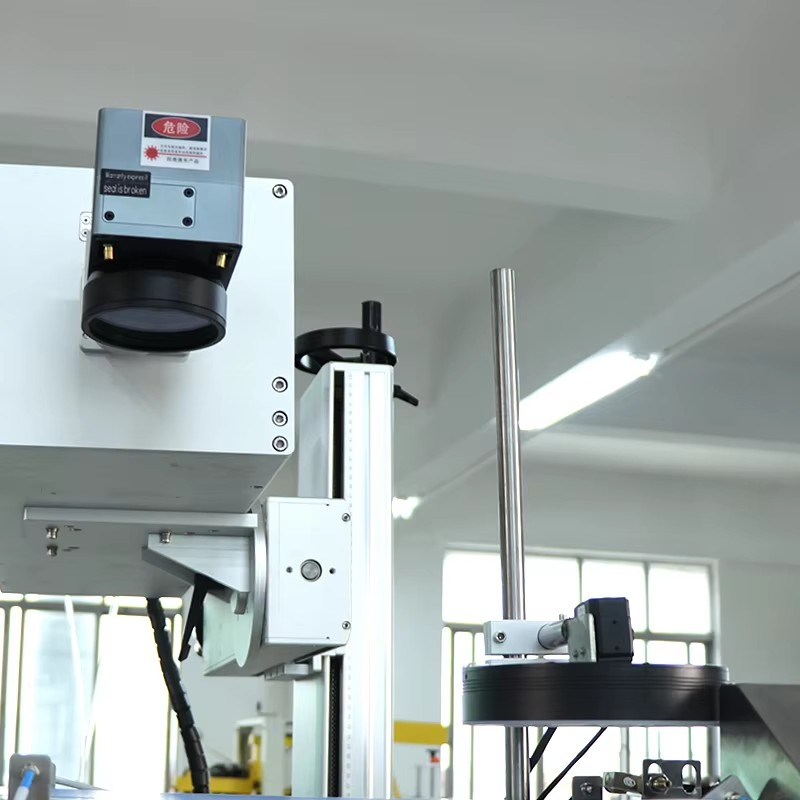 Automatic Bottle Cap Elevator Feeding UV Laser Marking Machine with Visual Inspection &amp; Reject System Anti-Counterfeiting Traceability