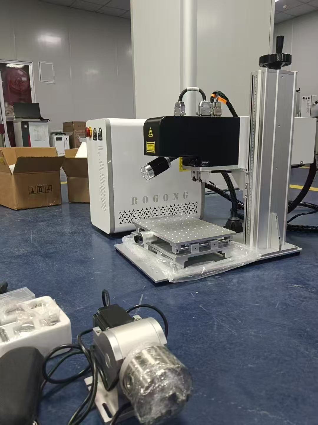 3D Dynamic Focus 50W 100W Laser Fiber Engraving Machine Bogong 3D Relief Engraving Curved Surface Professional 3D CNC Engraver