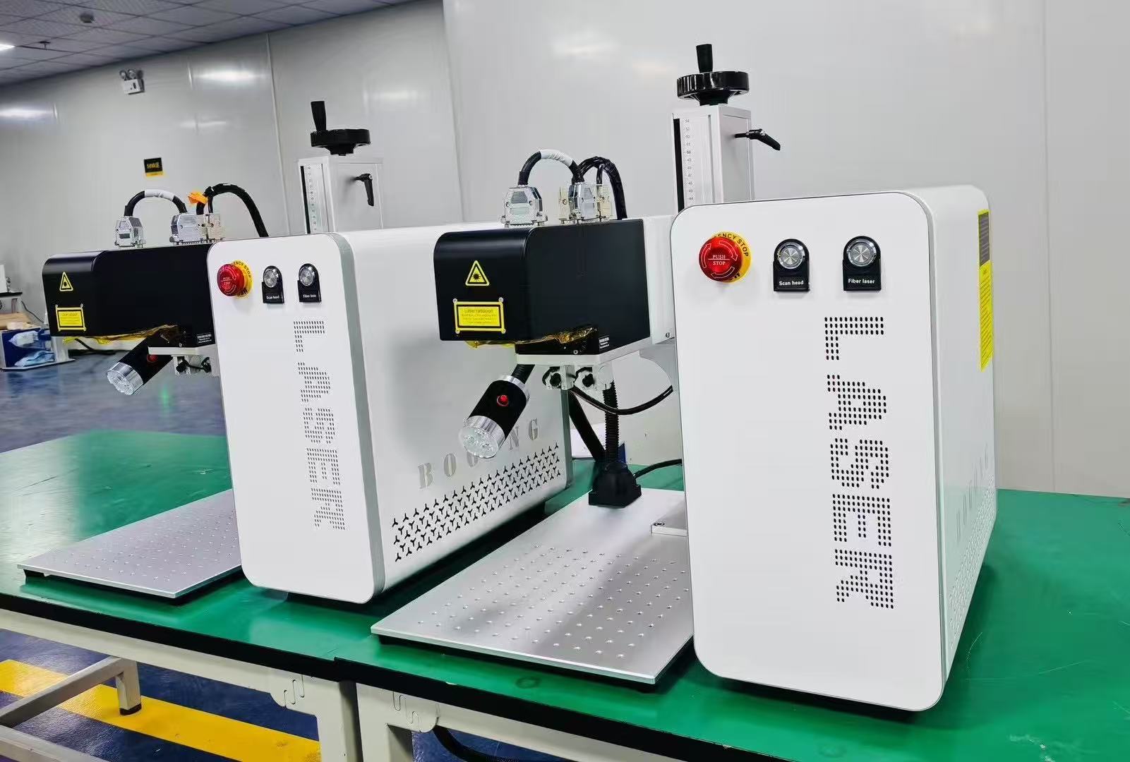 3D Dynamic Focus 50W 100W Laser Fiber Engraving Machine Bogong 3D Relief Engraving Curved Surface Professional 3D CNC Engraver