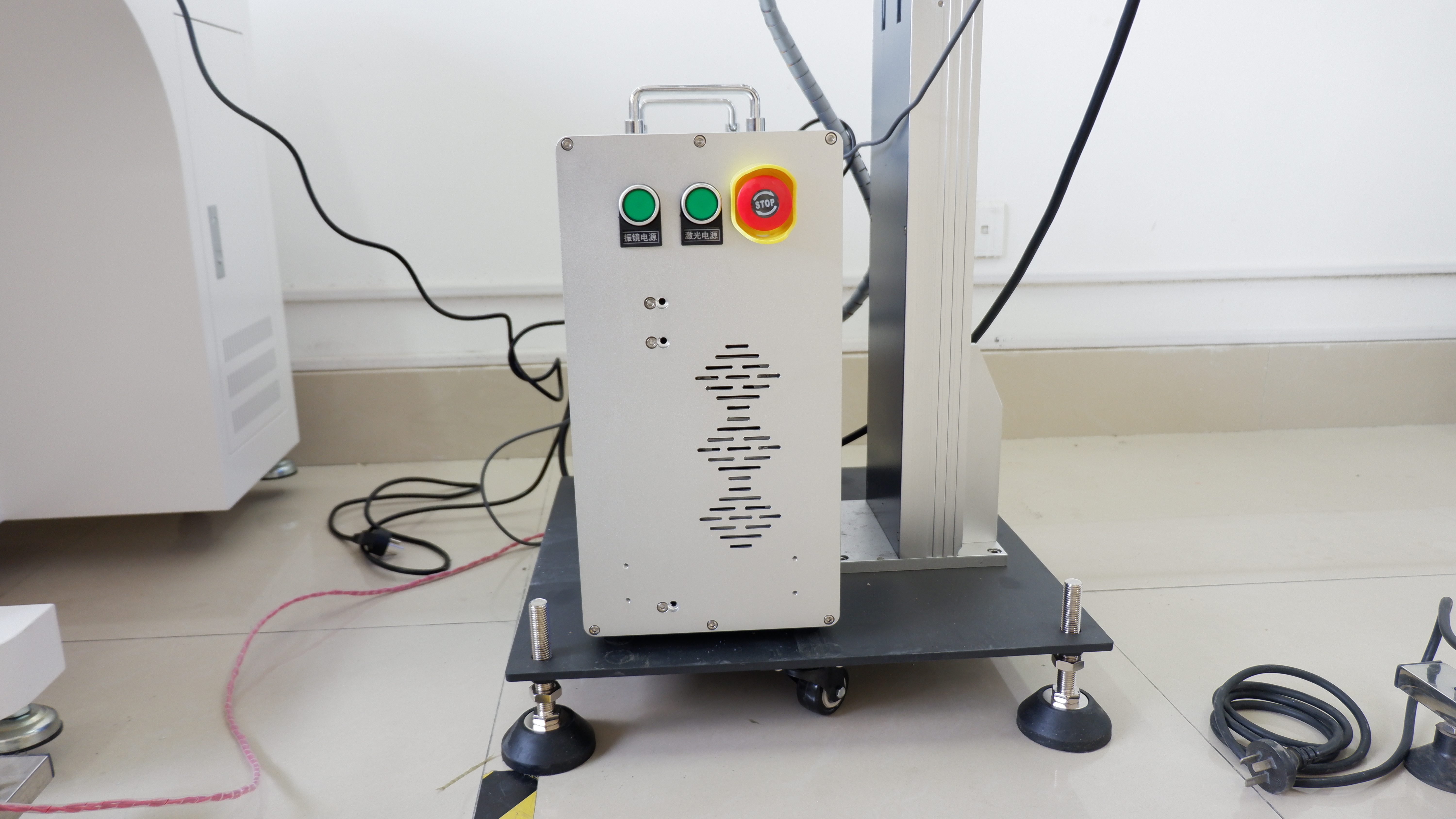 High Speed Online 30w 60w Co2 Flying Laser Marking Date Coding Machine with Support Tablet Encoder and Fiber Sensor