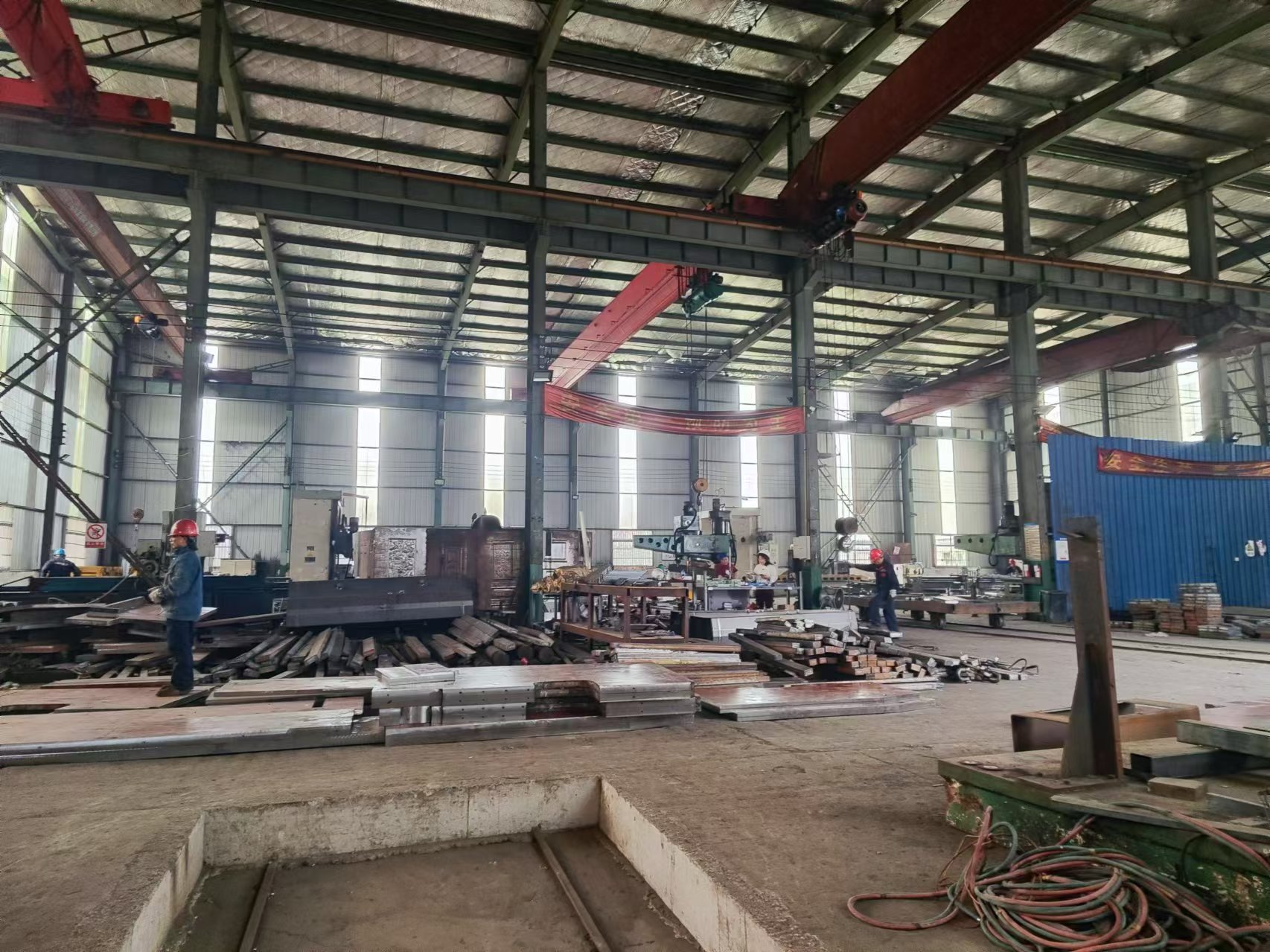Processing floor