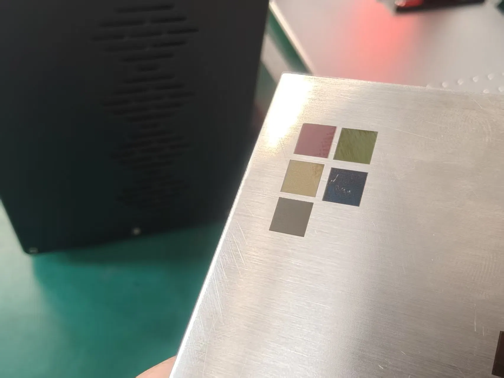 Shandong Factory Mopa 60W Metal Laser Marking Machine for Color Marking in Stainless Steel Aluminum Metal Marking Machine Colorful Marking