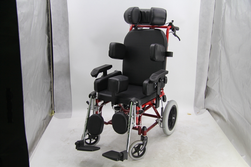 Comfortable Adjustable Wheelchair for Pediatric Patients with Cerebral Palsy