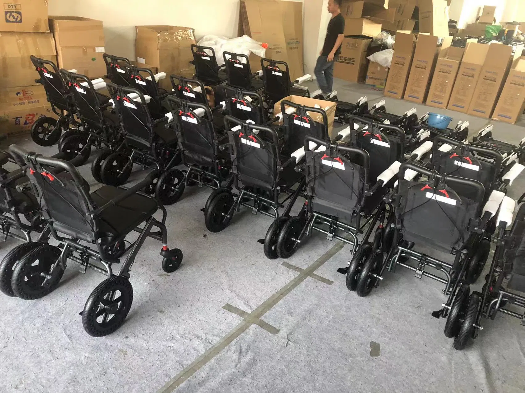 Steel Luxurious Recling Mobility Power Wheelchair for Indoor Using