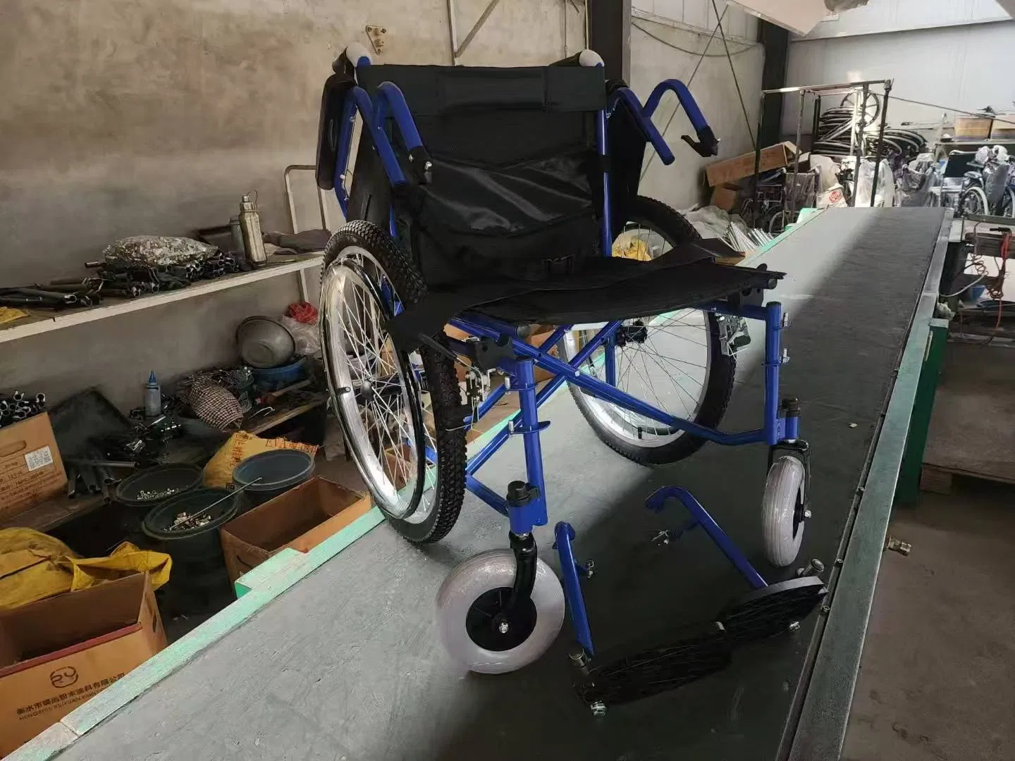 Hot Sale Customized All Terrain Durable Foldable Manual Heavy Load Wheelchair Bme4617tt