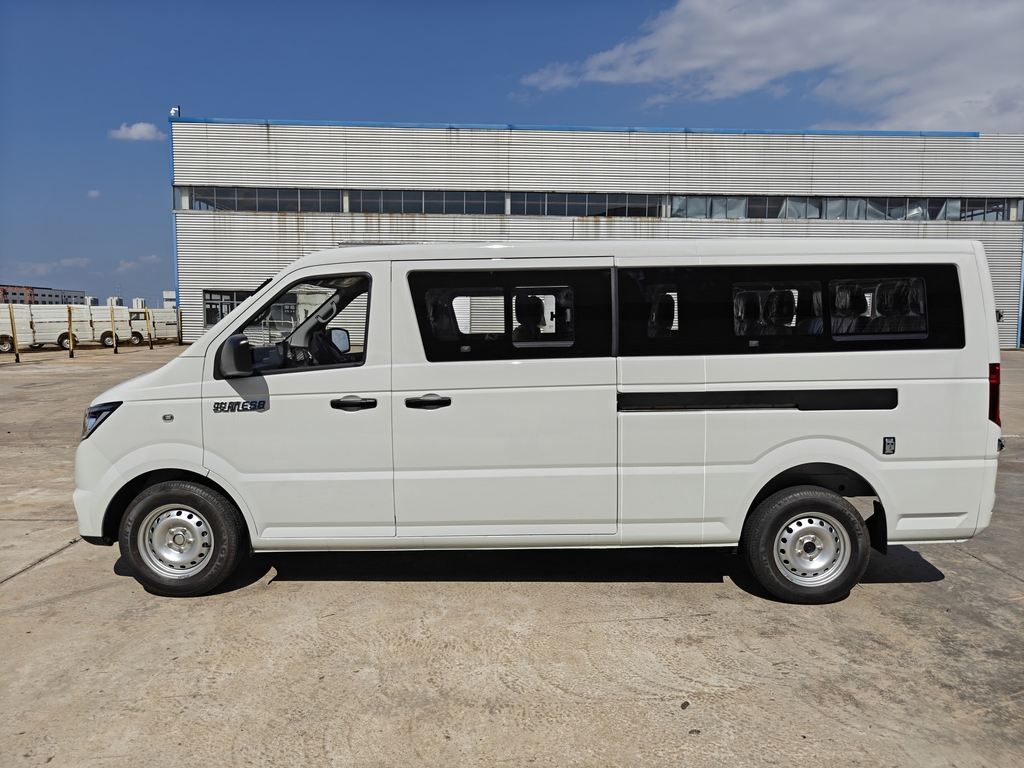 Kama Esp8 Rhd Cargo Solution 35/70kw Motor Fast Charging Van 3450mm Wheelbase