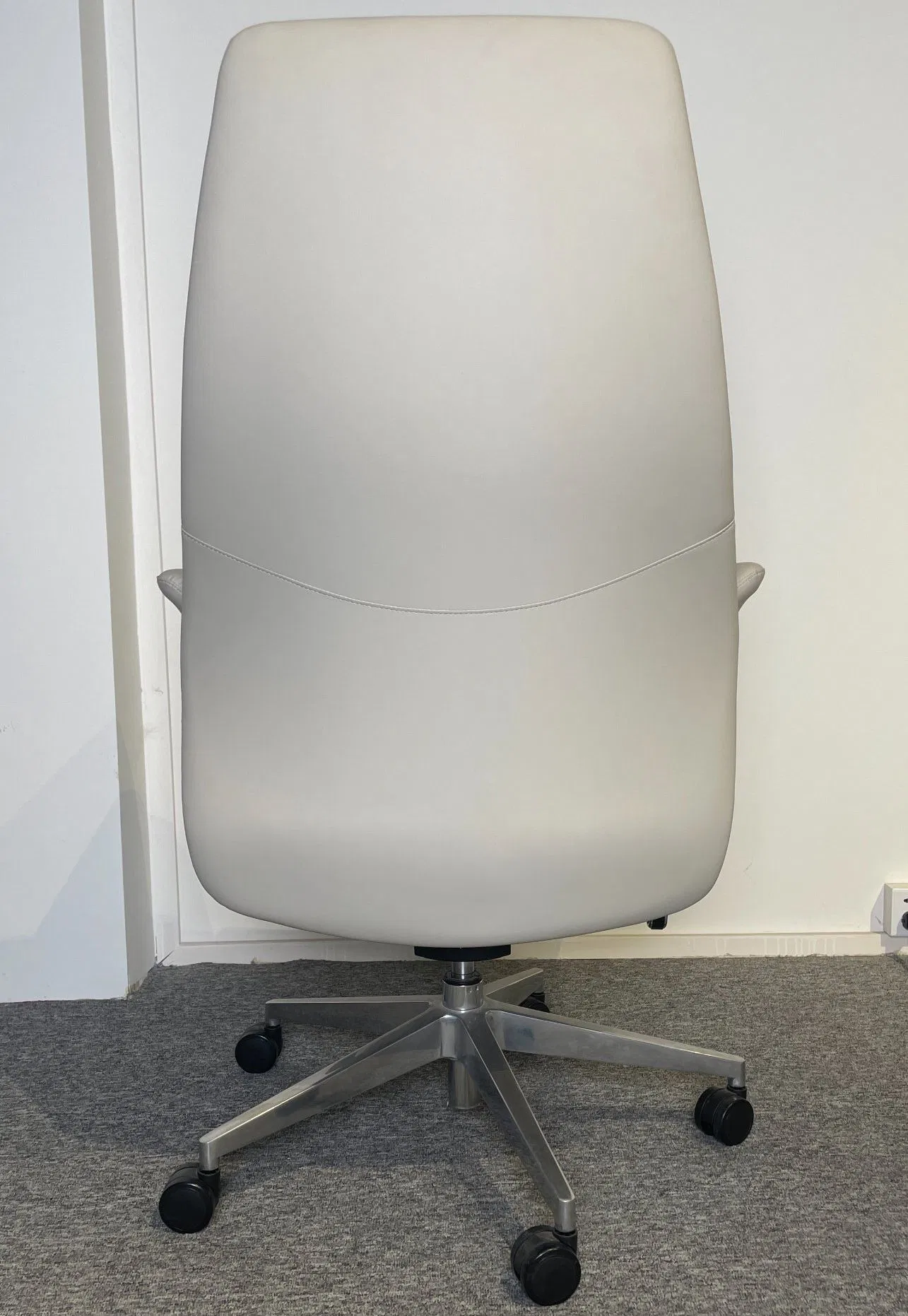 Ergonomic Leather Office Chair with Adjustable Height and Wheels
