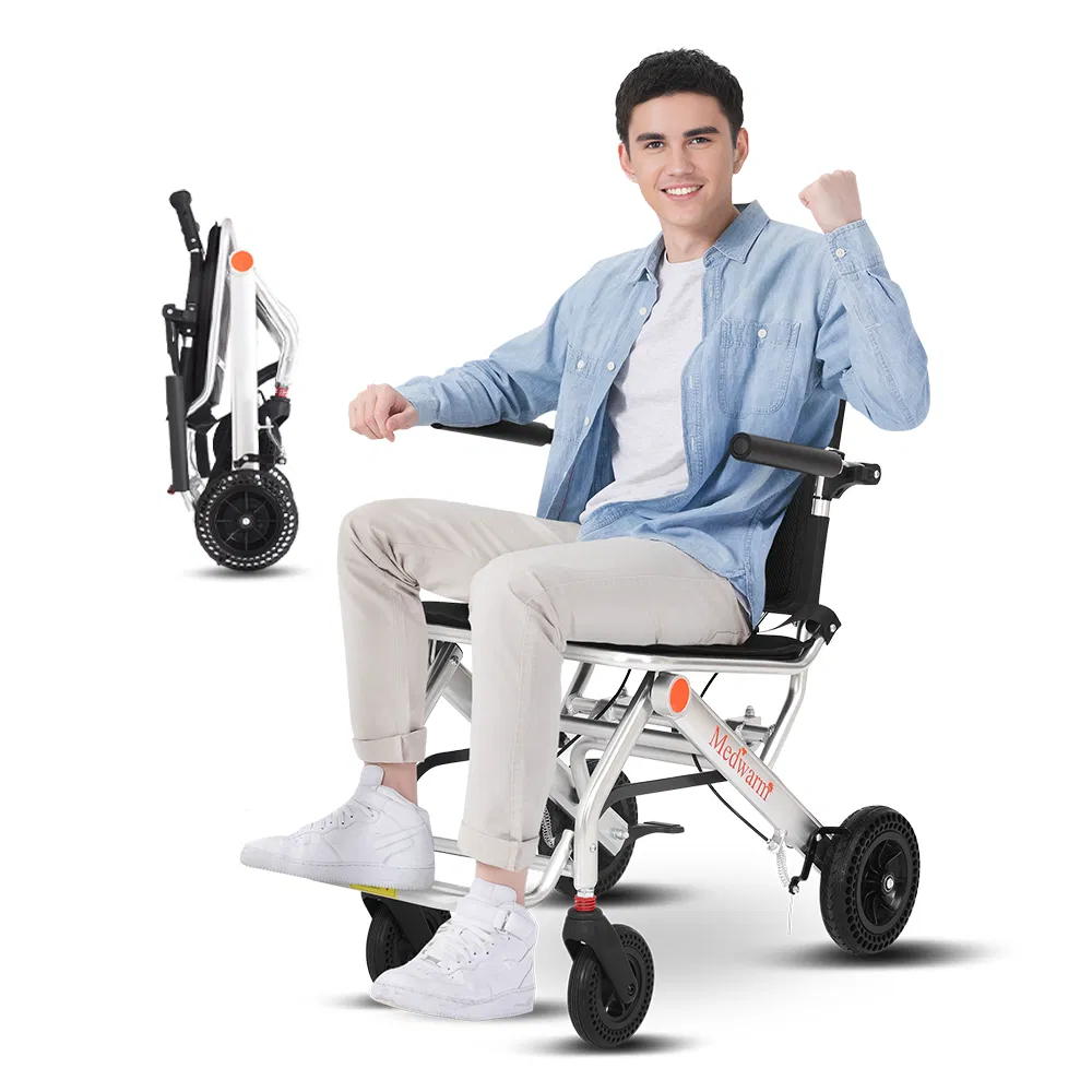 China Rollstuhl Hersteller Lightweight Manual Senior Transport Wheelchair with Flip up Armrest