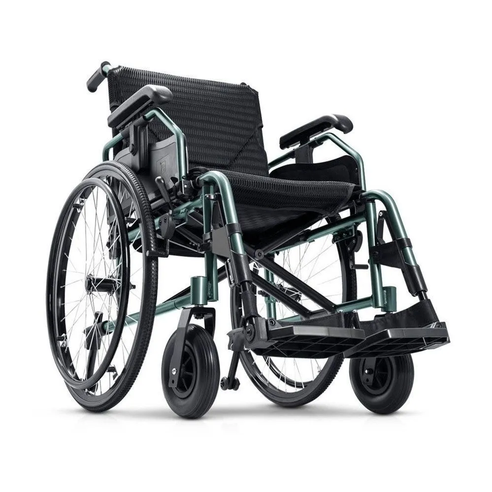 Leisure Lightweight Wheelchair