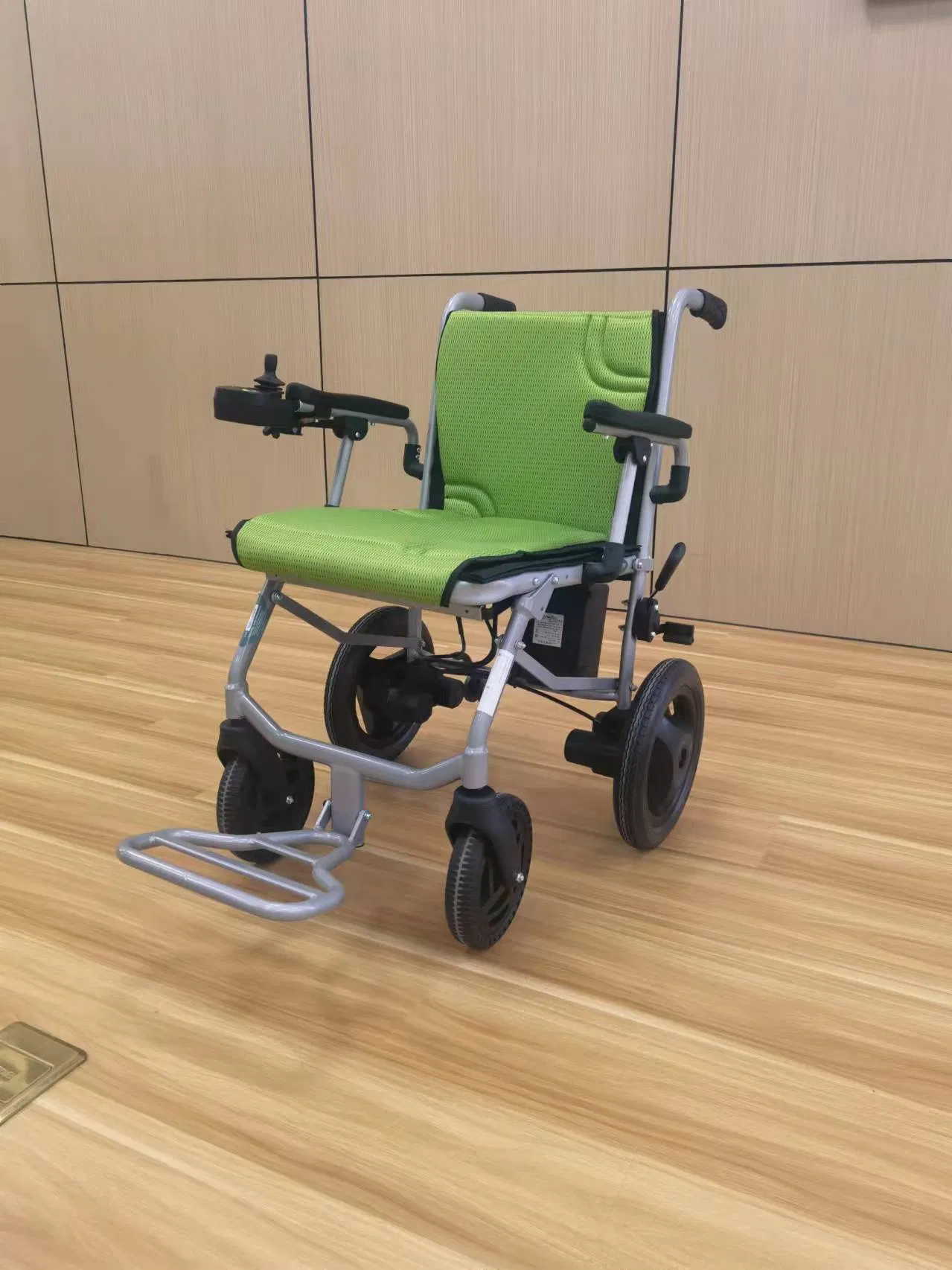 Economic Compact Folding Power Wheelchair for Travel and Outdoor Use