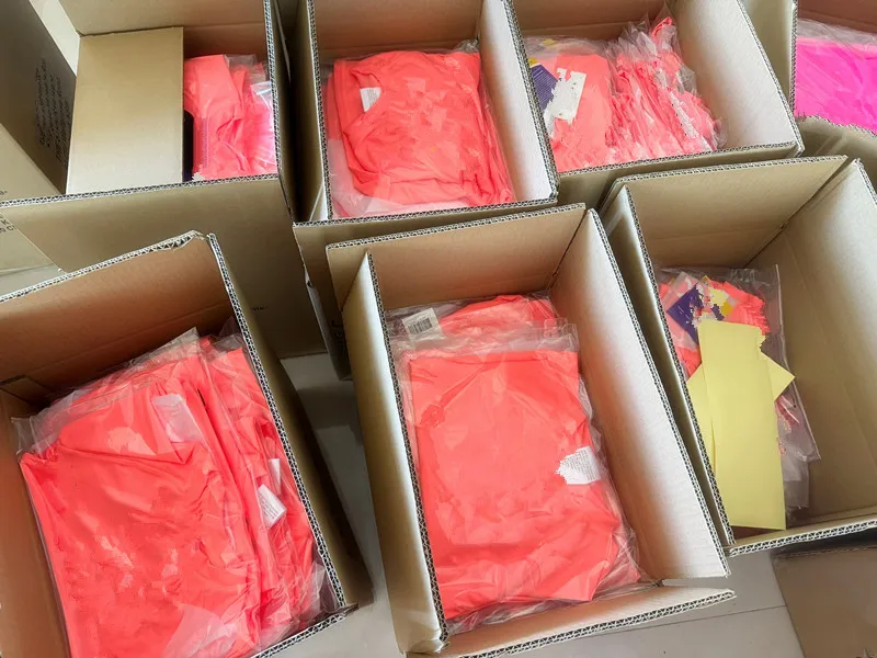 Bañador de dos piezas para niñas con estampado de foil dorado y volantes