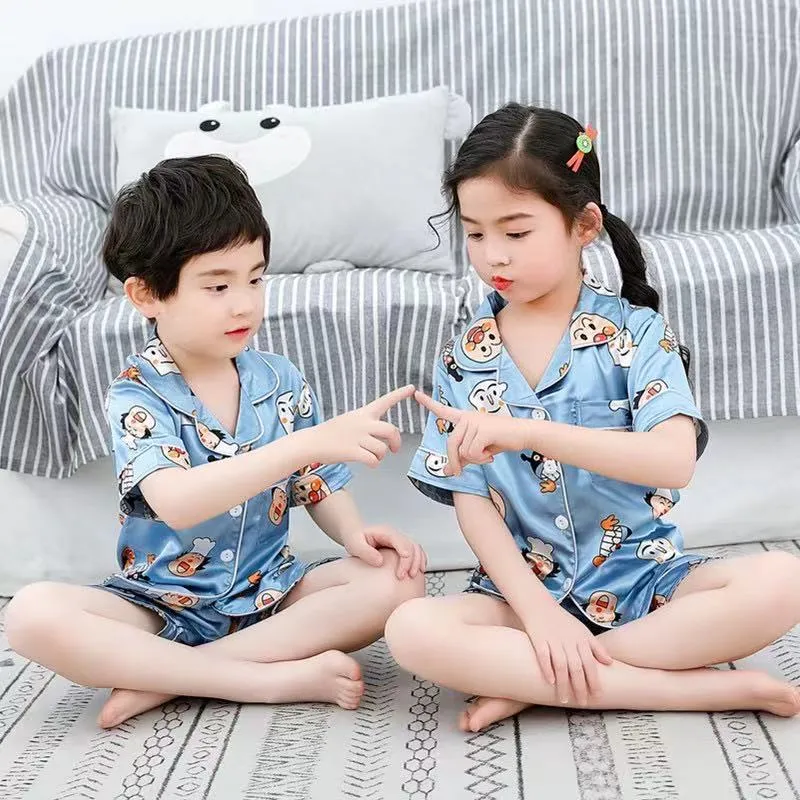 Ropa para niños para el hogar