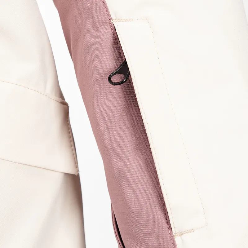 Chaqueta con capucha de moda para niños