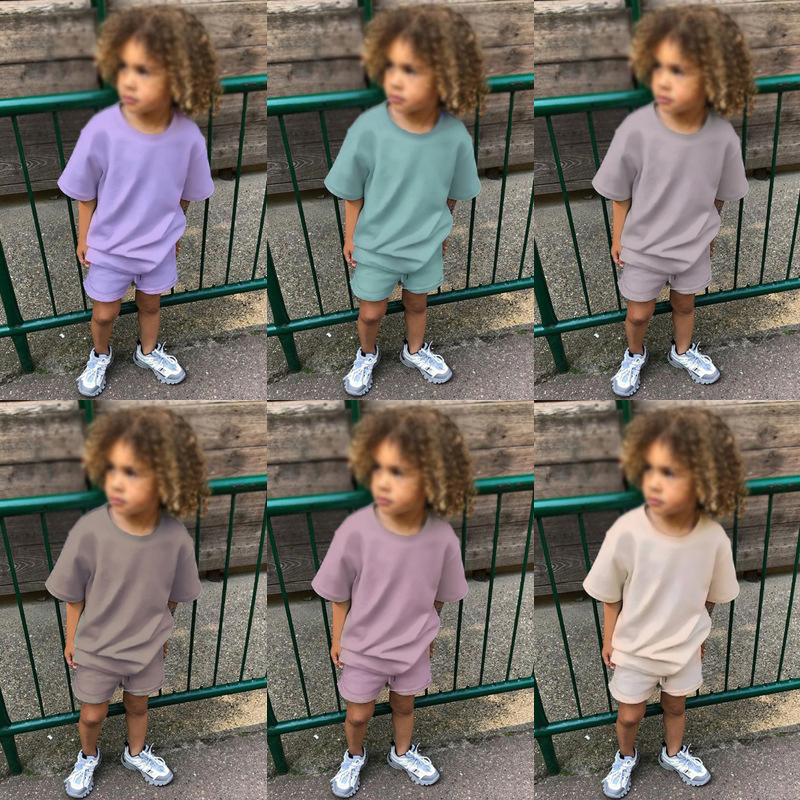 Conjunto de camiseta de manga corta y pantalones cortos de algodón puro de color sólido para niños y niñas, ropa de verano para niños, chándal personalizado para niños