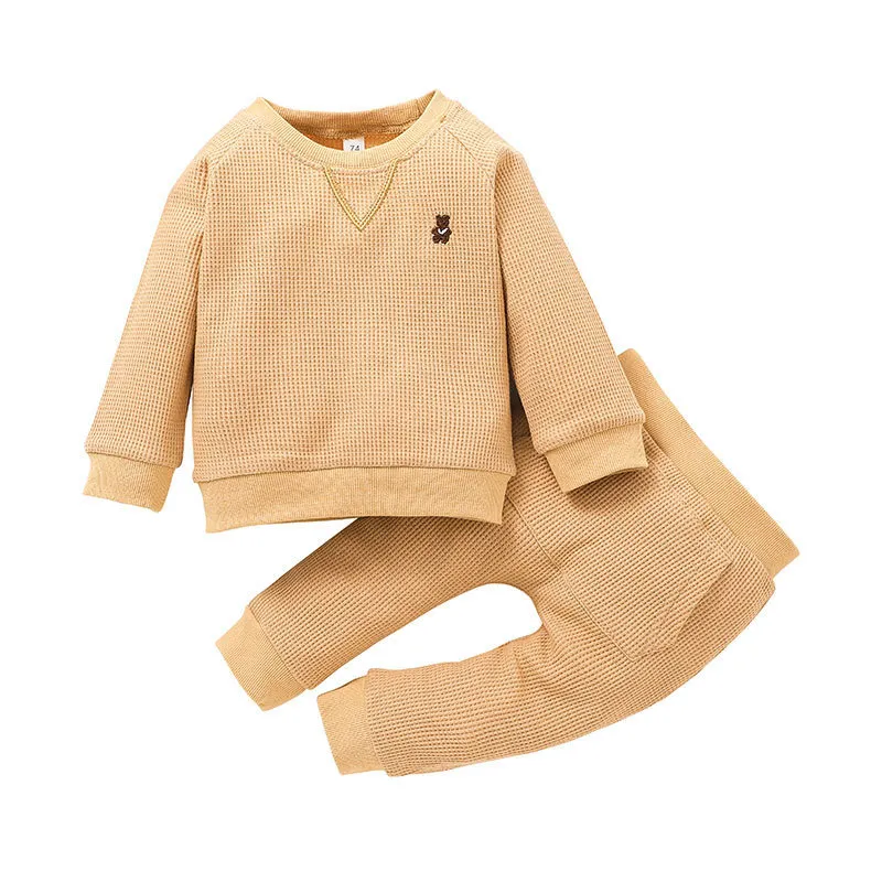 2022 Conjunto de ropa para bebés de color sólido de manga larga para niños y niñas en primavera y otoño