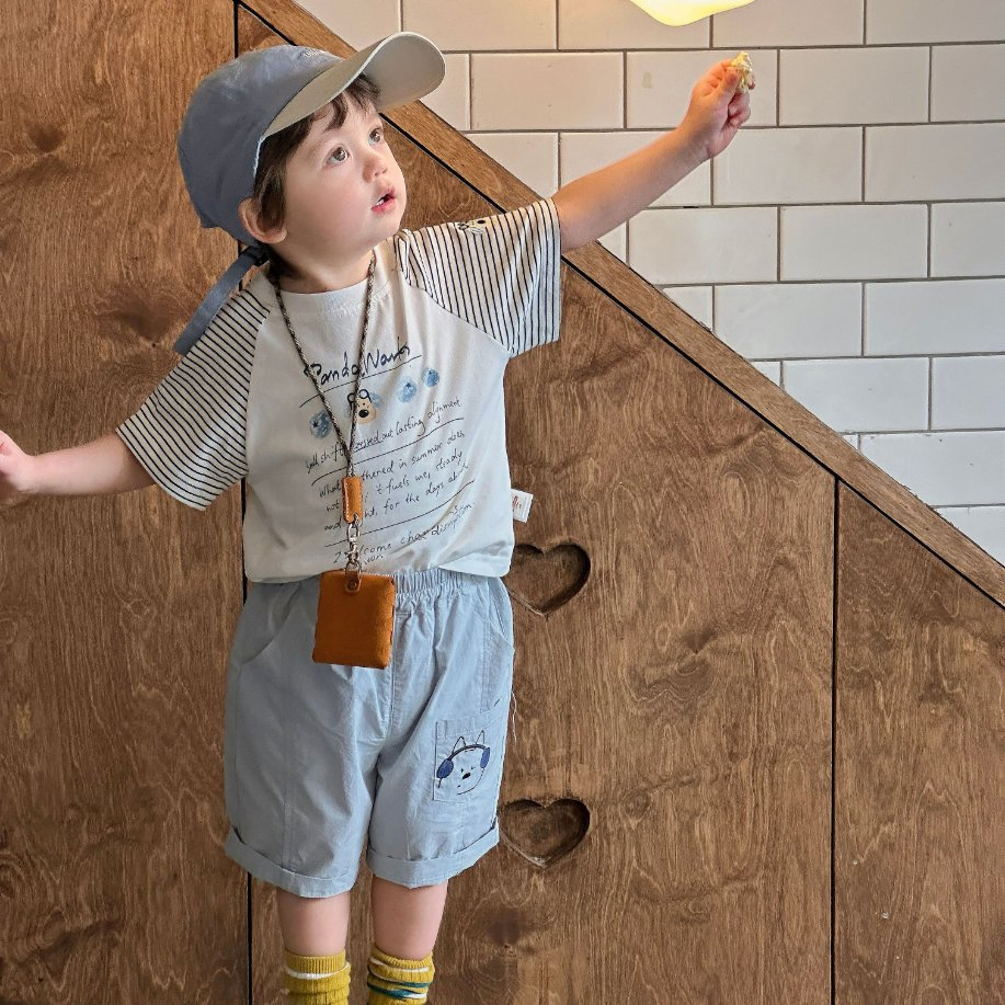 Ropa de verano para niños con camiseta y pantalones cortos