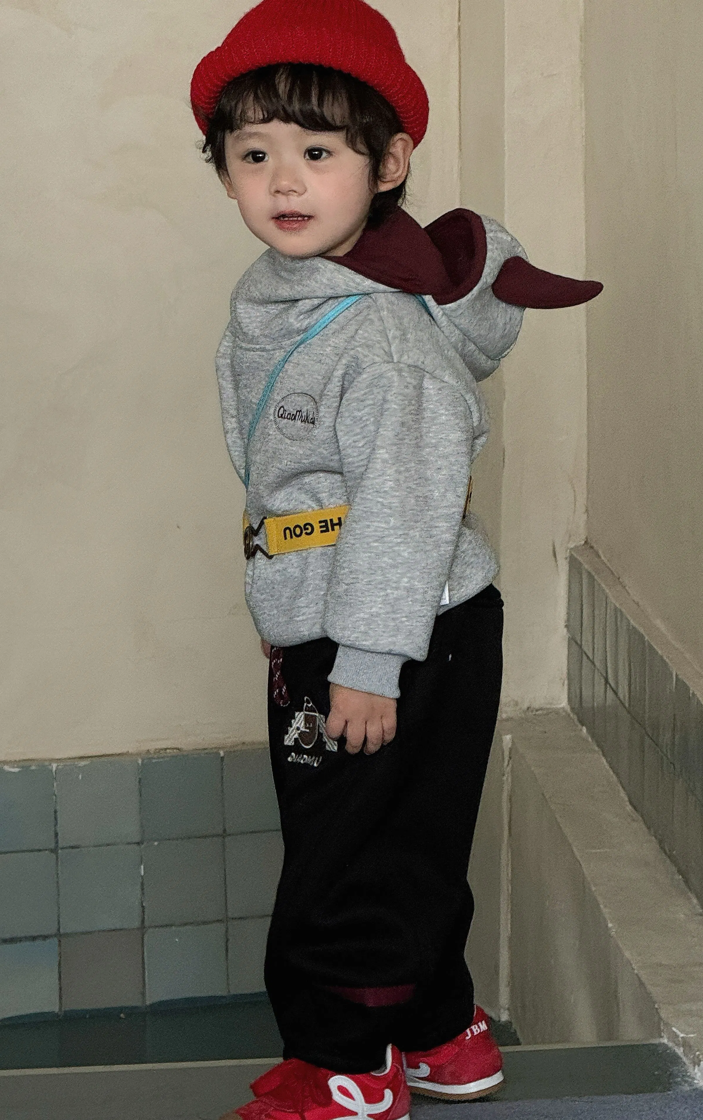 Sudadera con Capucha Infantil 2025