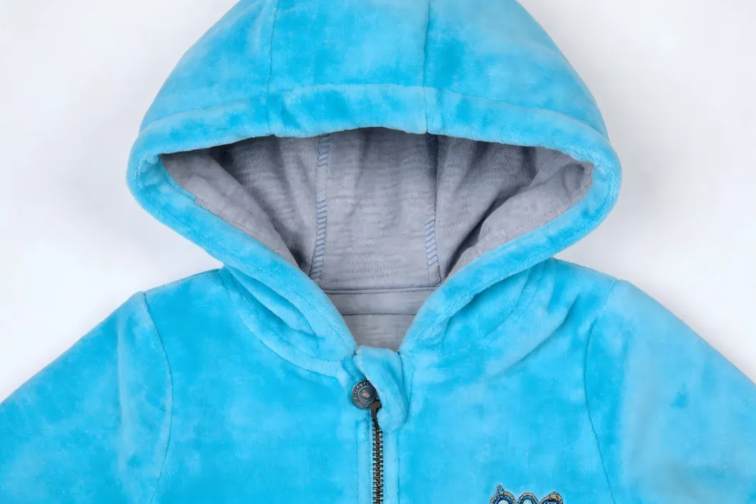Muestras de chaquetas con capucha