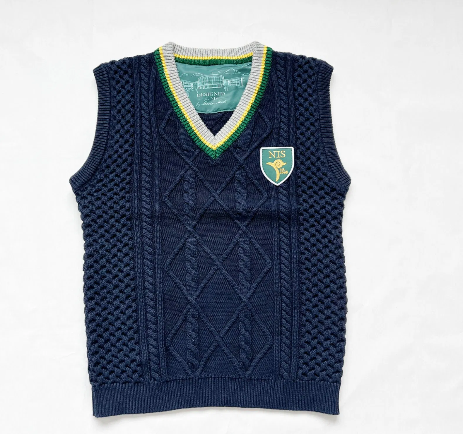 Uniforme de fútbol infantil elegante - Ideal para uso en internados