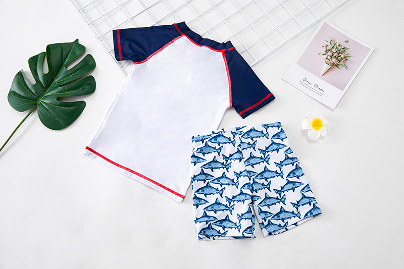 Conjunto de tres piezas para niños Upf50 Traje de baño UV Ropa de playa para niños