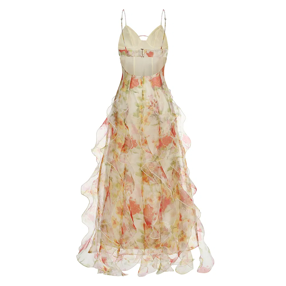 Vestido elegant de verano floral puesto