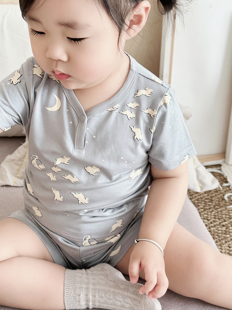 Conjunto de pijamas para niños de dos piezas de tela de bambú personalizada de fábrica, alta calidad, cómodo y suave, ropa para bebés