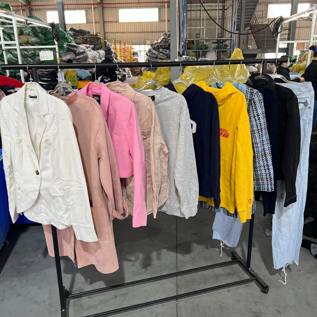 Vestidos de fiesta de moda: Ropa usada en fardos, vestidos de noche con artículos de marca