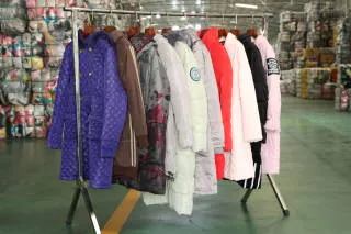 Suministro mayorista de ropa de segunda mano