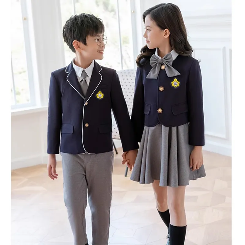 Diseños de ropa escolar personalizada