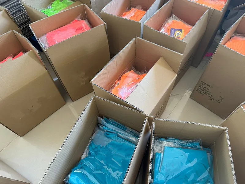 Conjunto de tres piezas para niños Upf50 Traje de baño UV Ropa de playa para niños